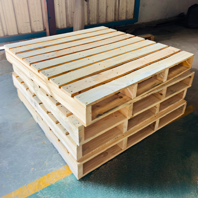 Standard Wooden Pallets